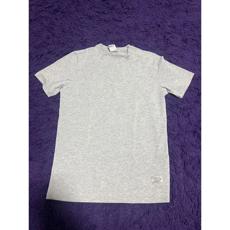 Remera Gris Clásica Premium